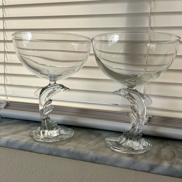 Set of 2 Cristal D’Arques Dolphin Stemmed Glasses - Picture 7 of 7